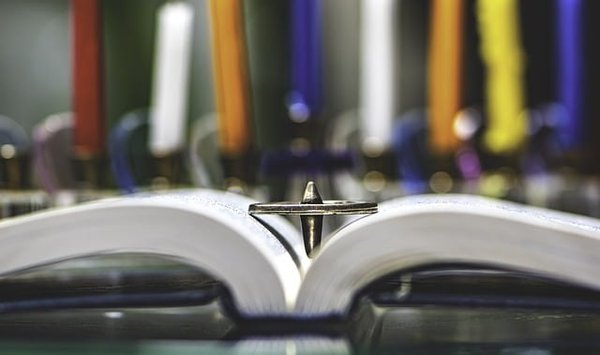 Le passage à l'âge adulte dans la tradition juive : Peut-on sauter l'étape de la Bar Mitzvah ?